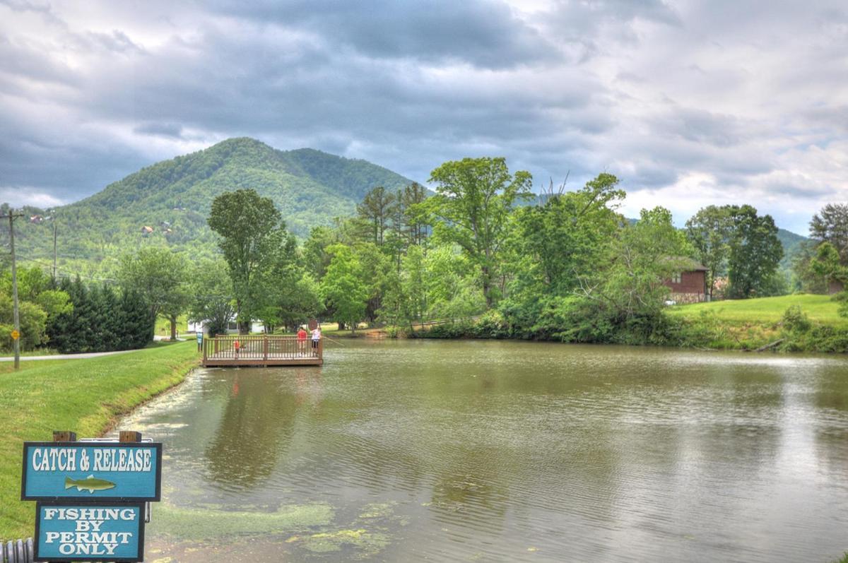 Smoky Cascades By Eden Crest Villa Sevierville Exterior photo